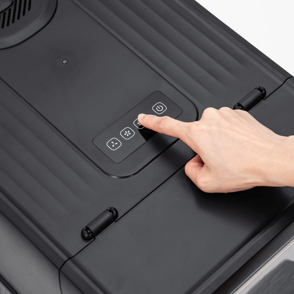 XL Full Enclosed Stainless Steel Litter Box with Ionizer Deodorizer